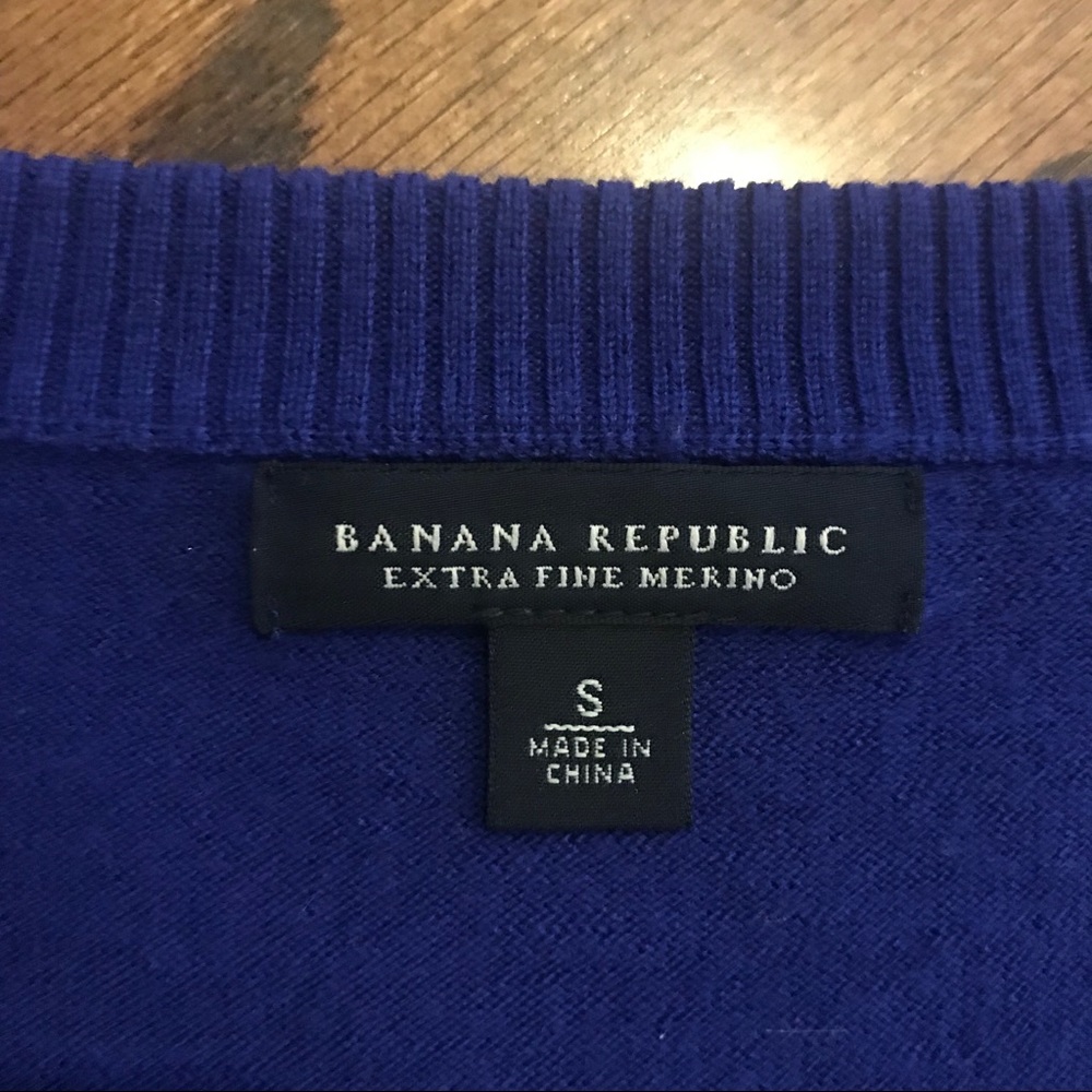 Banana Republic Ruffled Sweater - Picture 6 of 7